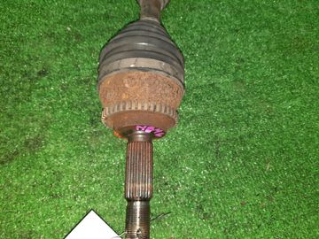 ПРИВОД НА MITSUBISHI CHARIOT GRANDIS N84W 4G64