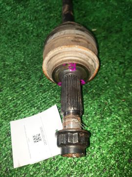 ПРИВОД НА TOYOTA AQUA NHP10 1NZ-FXE