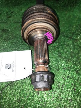 ПРИВОД НА TOYOTA AQUA NHP10 1NZ-FXE