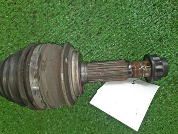 ПРИВОД НА TOYOTA AQUA NHP10 1NZ-FXE