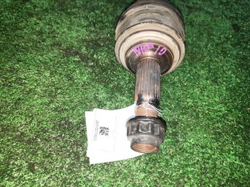 ПРИВОД НА TOYOTA AQUA NHP10 1NZ-FXE