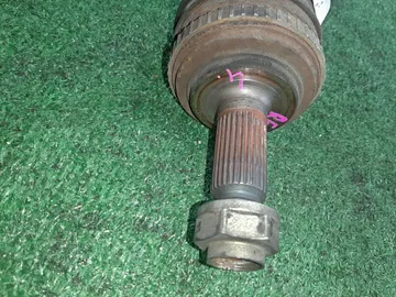 ПРИВОД НА HONDA STEPWGN RF1 B20B