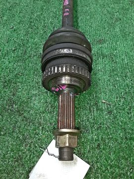 ПРИВОД НА NISSAN CUBE Z10 CG13DE