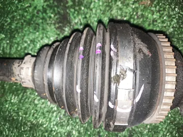 ПРИВОД НА TOYOTA NOAH ZWR80G 2ZR-FXE