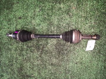 ПРИВОД НА TOYOTA AQUA NHP10 1NZ-FXE