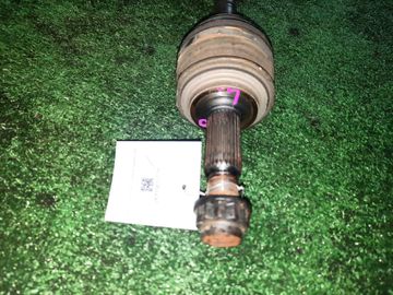 ПРИВОД НА TOYOTA AQUA NHP10 1NZ-FXE