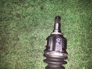 ПРИВОД НА TOYOTA AQUA NHP10 1NZ-FXE