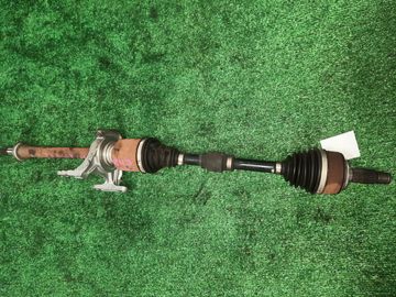 ПРИВОД НА HONDA VEZEL RU3 LEB