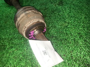 ПРИВОД НА TOYOTA NOAH AZR60G 1AZ-FSE