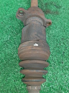 ПРИВОД НА MAZDA AXELA BK5P ZY-VE