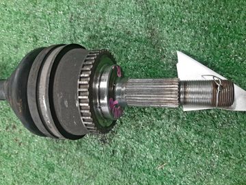 ПРИВОД НА NISSAN RNESSA PNN30 KA24DE