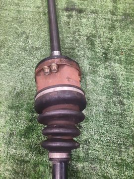 ПРИВОД НА NISSAN RNESSA PNN30 KA24DE