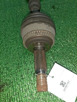 ПРИВОД НА TOYOTA ISIS ZGM10G 2ZR-FAE