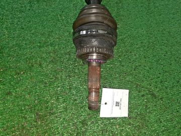 ПРИВОД НА NISSAN RNESSA PNN30 KA24DE