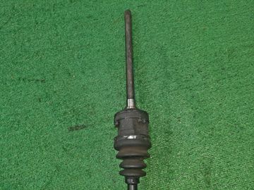 ПРИВОД НА NISSAN RNESSA PNN30 KA24DE