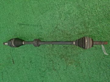 ПРИВОД НА TOYOTA ISIS ZGM10G 2ZR-FAE