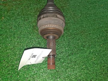 ПРИВОД НА TOYOTA ISIS ZGM10G 2ZR-FAE