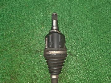 ПРИВОД НА TOYOTA ISIS ZGM10G 2ZR-FAE