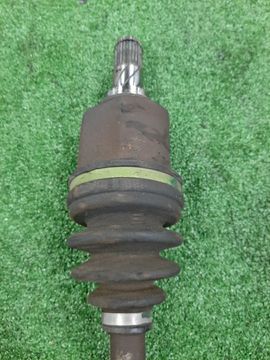 ПРИВОД НА NISSAN CUBE Z10 CG13DE