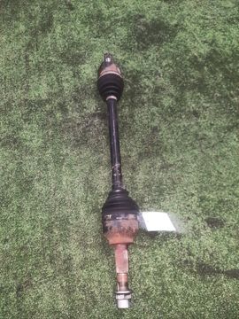 ПРИВОД НА NISSAN LEAF ZE1 EM57