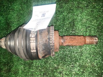 ПРИВОД НА MITSUBISHI CHARIOT GRANDIS N84W 4G64