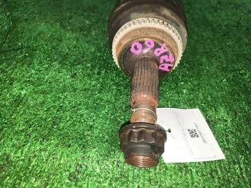 ПРИВОД НА TOYOTA NOAH AZR60G 1AZ-FSE