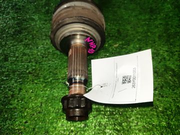 ПРИВОД НА TOYOTA AQUA NHP10 1NZ-FXE