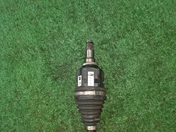 ПРИВОД НА TOYOTA ISIS ZGM10W 2ZR-FAE