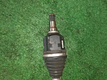 ПРИВОД НА TOYOTA ISIS ZGM10W 2ZR-FAE