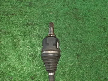 ПРИВОД НА TOYOTA ISIS ZGM10W 2ZR-FAE