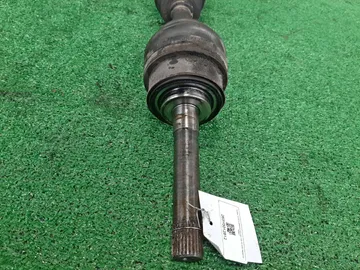ПРИВОД НА TOYOTA GRANVIA KCH16W 1KZ-TE