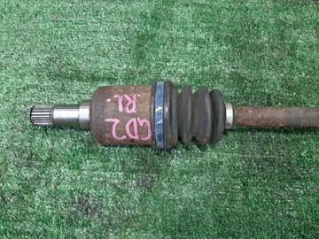 ПРИВОД НА HONDA FIT GD2 L13A