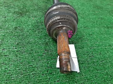 ПРИВОД НА TOYOTA ISIS ZGM10G 2ZR-FAE