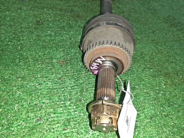 ПРИВОД НА MITSUBISHI CHARIOT GRANDIS N84W 4G64