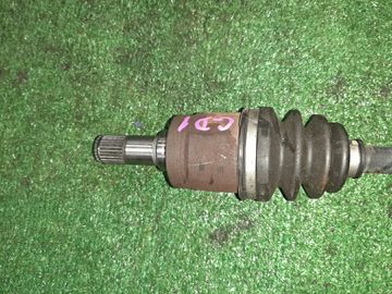 ПРИВОД НА HONDA FIT GD1 L13A