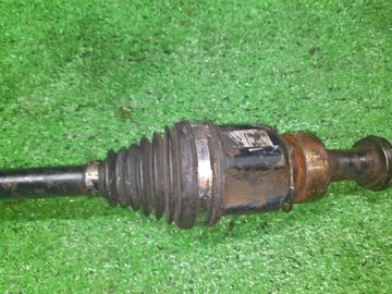 ПРИВОД НА TOYOTA AURIS NZE154H 1NZ-FE