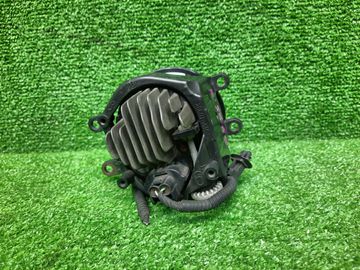 ПРОТИВОТУМАНКА НА TOYOTA HARRIER ZSU60W