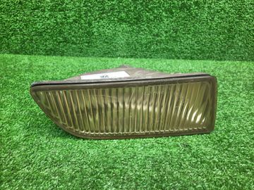 ПРОТИВОТУМАНКА НА TOYOTA PROGRES JCG10