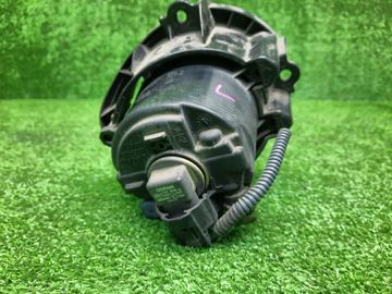 ПРОТИВОТУМАНКА НА TOYOTA COROLLA FIELDER ZRE142G