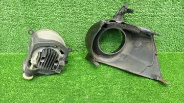ПРОТИВОТУМАНКА НА TOYOTA CROWN AWS210