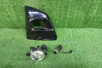 ПРОТИВОТУМАНКА НА NISSAN ROOX B44A