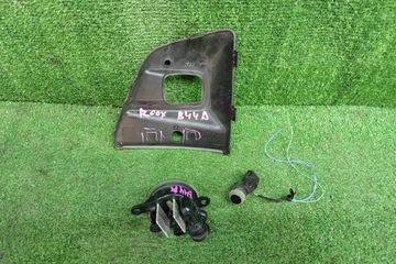 ПРОТИВОТУМАНКА НА NISSAN ROOX B44A
