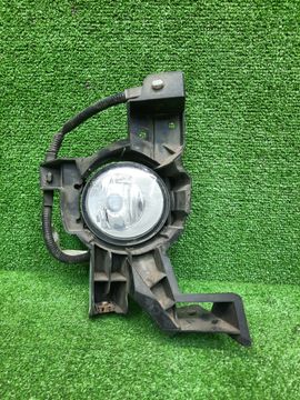 ПРОТИВОТУМАНКА НА TOYOTA ESTIMA ACR50W