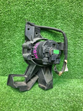 ПРОТИВОТУМАНКА НА TOYOTA ESTIMA ACR50W