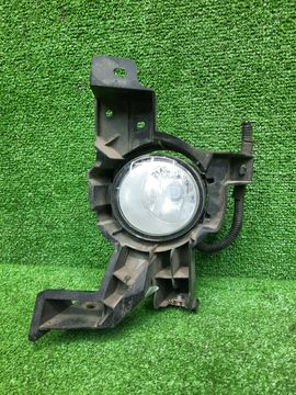 ПРОТИВОТУМАНКА НА TOYOTA ESTIMA ACR50W