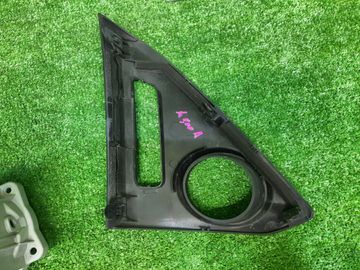 ПРОТИВОТУМАНКА НА TOYOTA TANK M900A