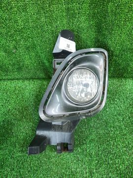 ПРОТИВОТУМАНКА НА TOYOTA ESTIMA ACR50W