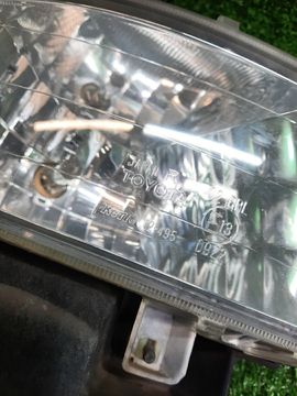 ПРОТИВОТУМАНКА НА TOYOTA ESTIMA ACR50W