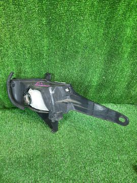 ПРОТИВОТУМАНКА НА TOYOTA ESTIMA ACR50W