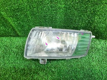 ПРОТИВОТУМАНКА НА TOYOTA ESTIMA ACR50W